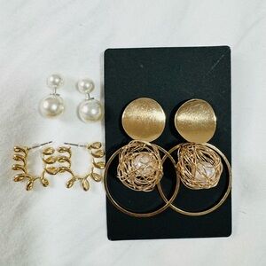 3 Pairs of Fashion Earring Goldtone